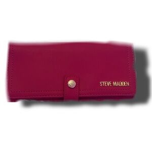 Steve Madden pink wallet